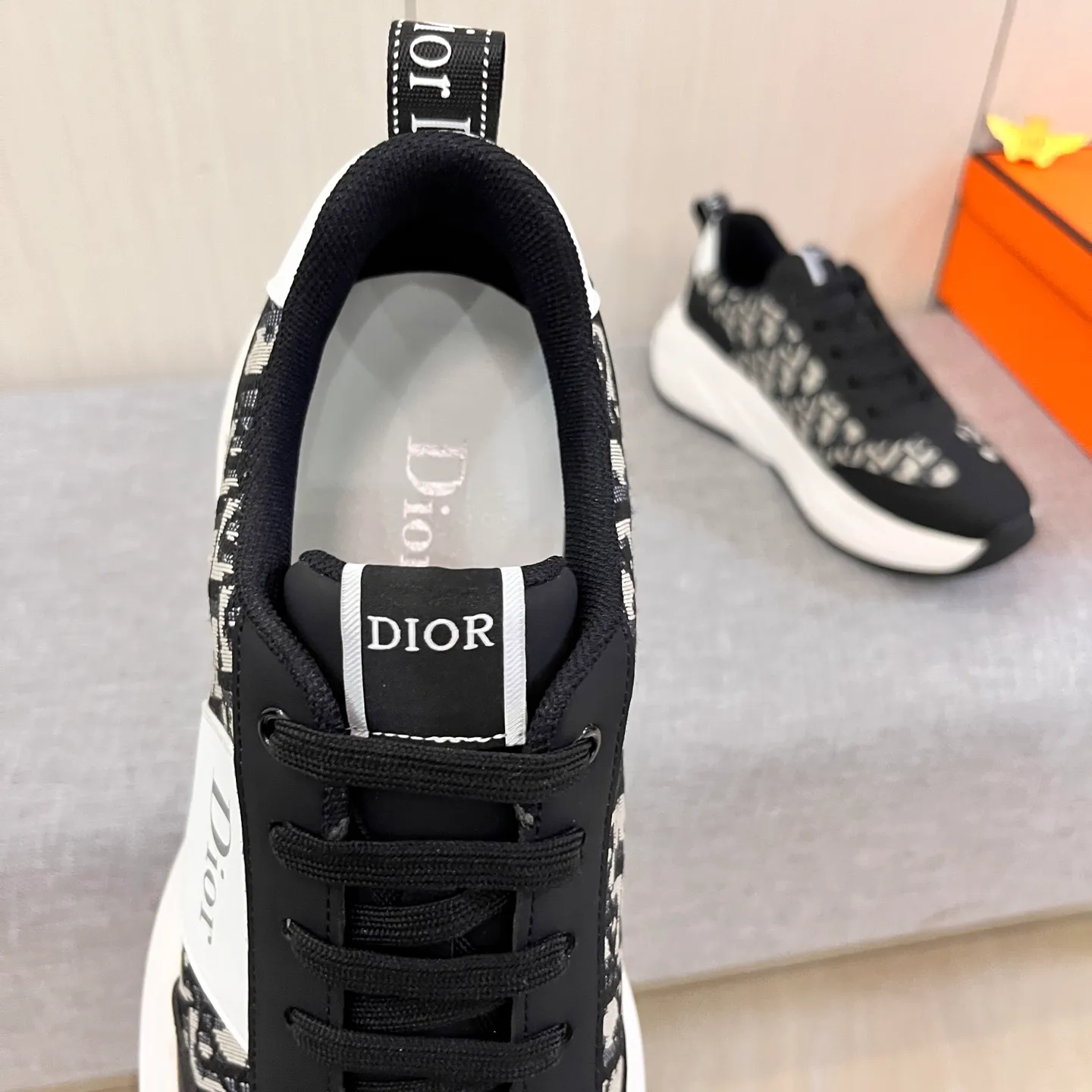 🚘🚘Factory batch 460 men's shoes💰[Dior]🔥 High-end men's shoes brand official website 1:1 latest masterpiece: uppers are made of Italian imported first-layer cowhide with comfortable and breathable lining➕original non-slip and wear-resistant outsole🔥, making walking more convenient and comfortable! An exclusive new model, a stunning work, a beautiful 1:1 replica [color] compared to the official quality! Create a fashionable personality to set off your uniqueness! A must-have for trendy men! Classic 🔥Size: 38-44 Color: 🔥 2⃣️colors available🔥.